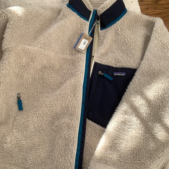 Brand new Patagonia retro-x fleece jacket, xxl - Picture 2 of 4